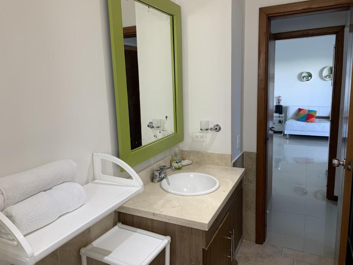 Apartamento Mirador Del Laguito Cartagena Eksteriør bilde